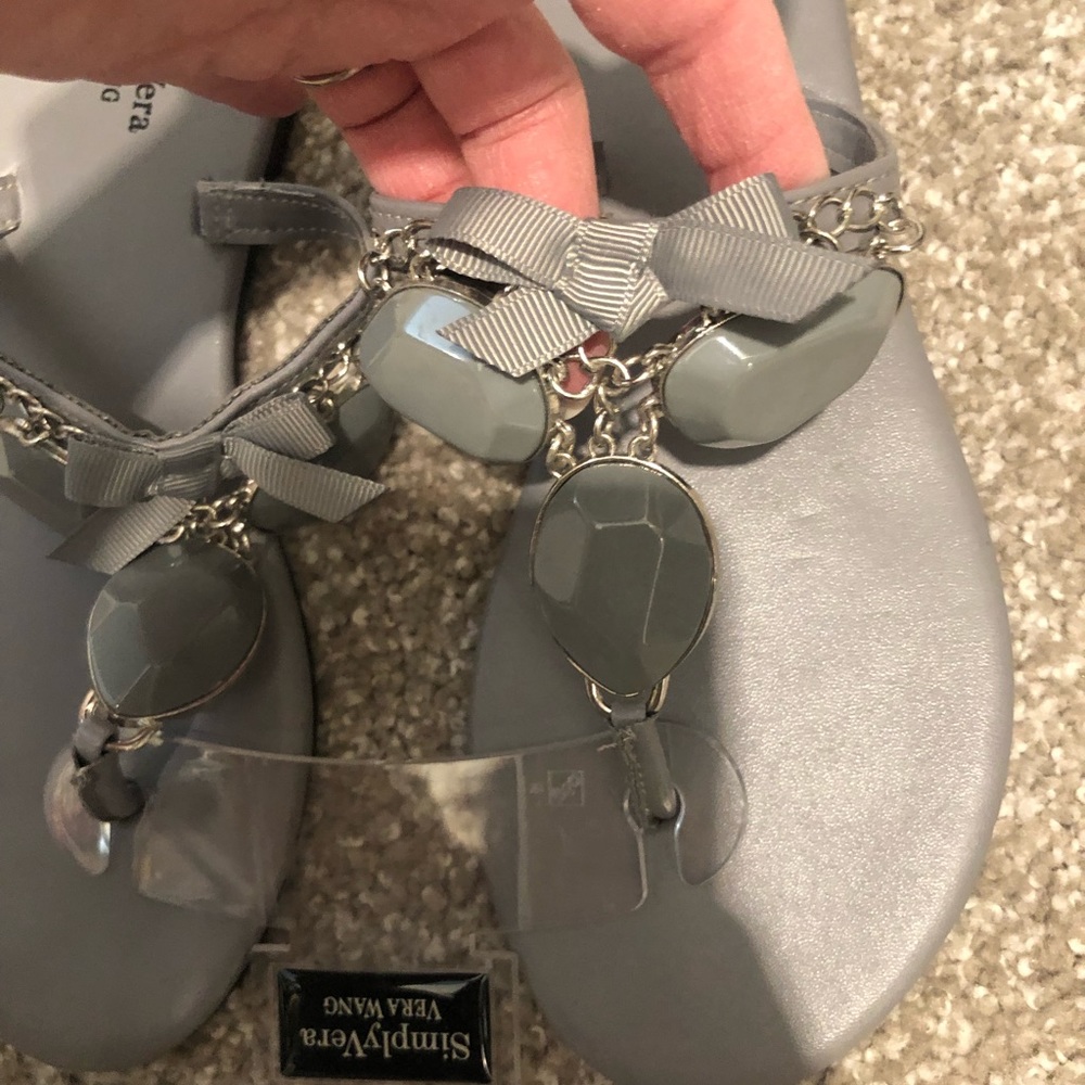 BNWT VERA WANG FLATS size 5/6 - Picture 2 of 5
